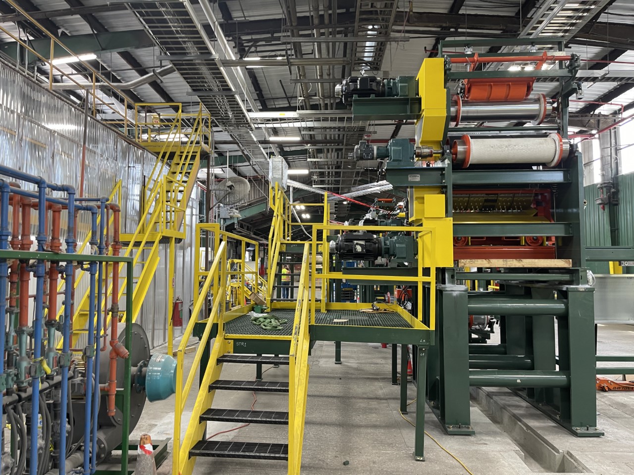 New shingle laminating line at Atlas Roofing's Ardmore, OK, plant